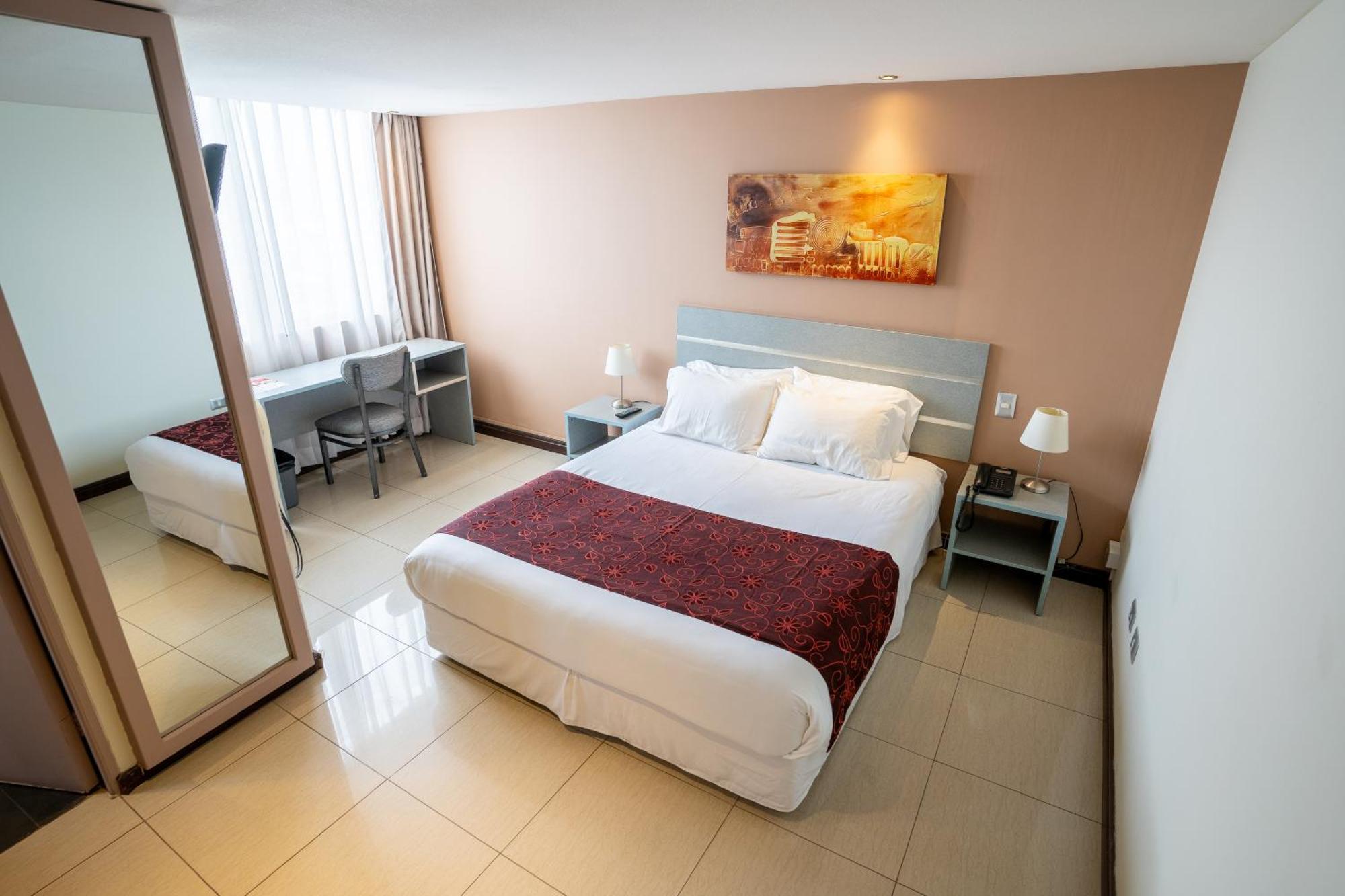 Hotel Gavina Express Iquique Exterior photo